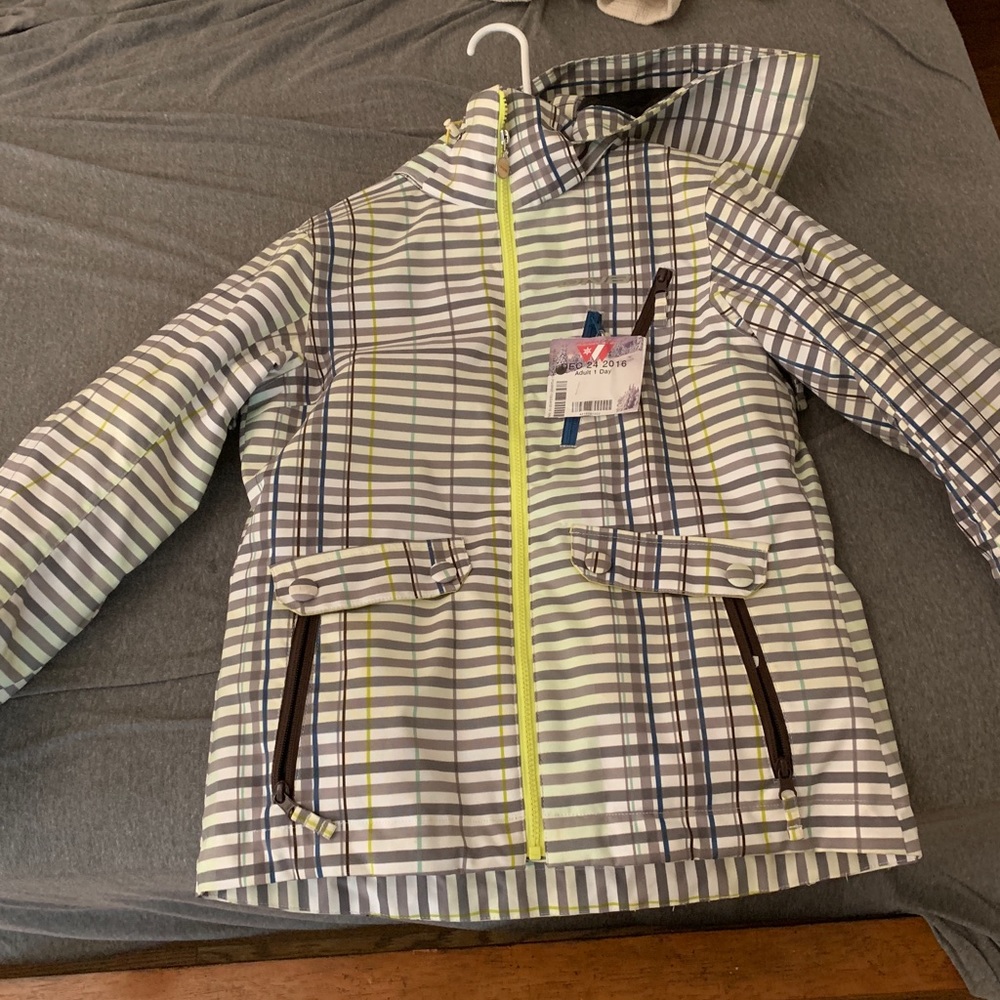 DNA Skiing/ Snowboarding Jacket